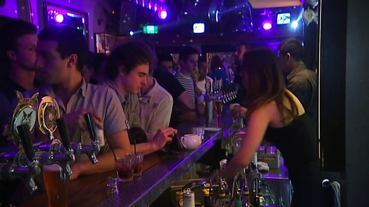 Study finds greater risks from alcohol for those under 40