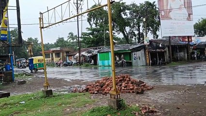 চলো বেড়িয়ে পড়ি... সামনে রাস্তা আর পেঁজা তুলোয় ভরা দিগন্ত জোড়া আকাশ #ourdigitaldiariesvlog