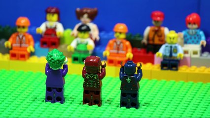 Lego Superheroes Played Soccer - iron man, Hulk, Joker