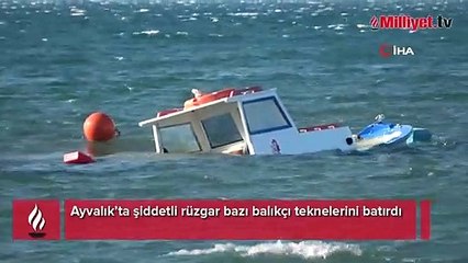 Şiddetli rüzgar bazı balıkçı teknelerini batırdı