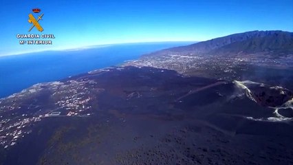 Algunas zonas de La Palma lugares siguen siendo "incompatibles con la vida" por los gases del volcán