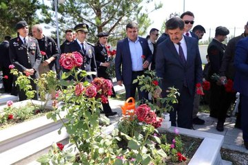 Erzincan'da şehitler dualarla yad edildi