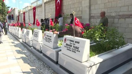 15 Temmuz şehitleri, Edirnekapı'da dualarla anıldı