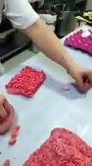 BİM marketten skandal görüntüler… Kıymadan bakın ne çıktı