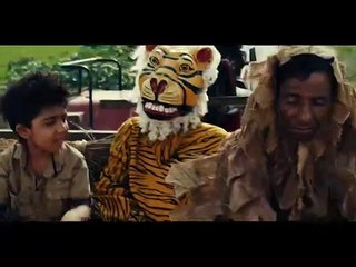 Watch : રસ્તા પરથી પસાર થઈ રહેલા બાળકને ગાયે ઉલાળ્યો