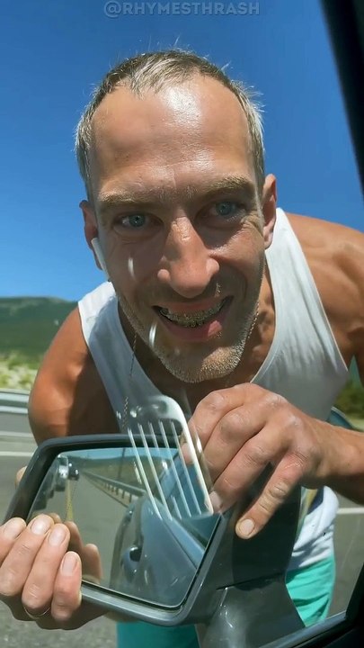 On fait des rencontres bizarres dans les bouchons sur l'autoroute en Russie