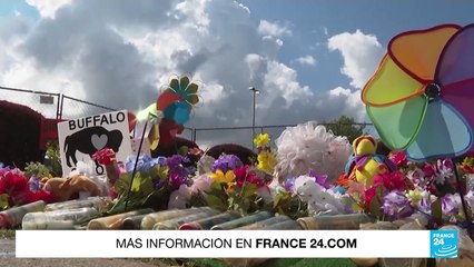 Mercado en Buffalo reabrió tras el ataque racista que dejó 10 muertos