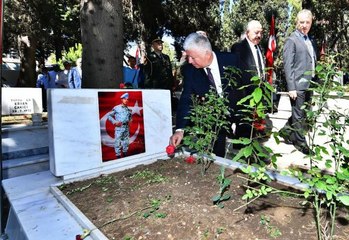 Son dakika haberi | İzmir Kadifekale Şehitliği'nde 15 Temmuz Anması