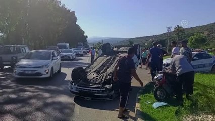 Otomobilin çarptığı motosikletteki 2 kişi yaralandı