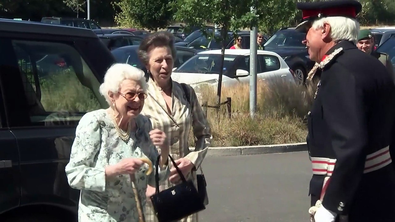 Queen besucht Hospiz in Kent