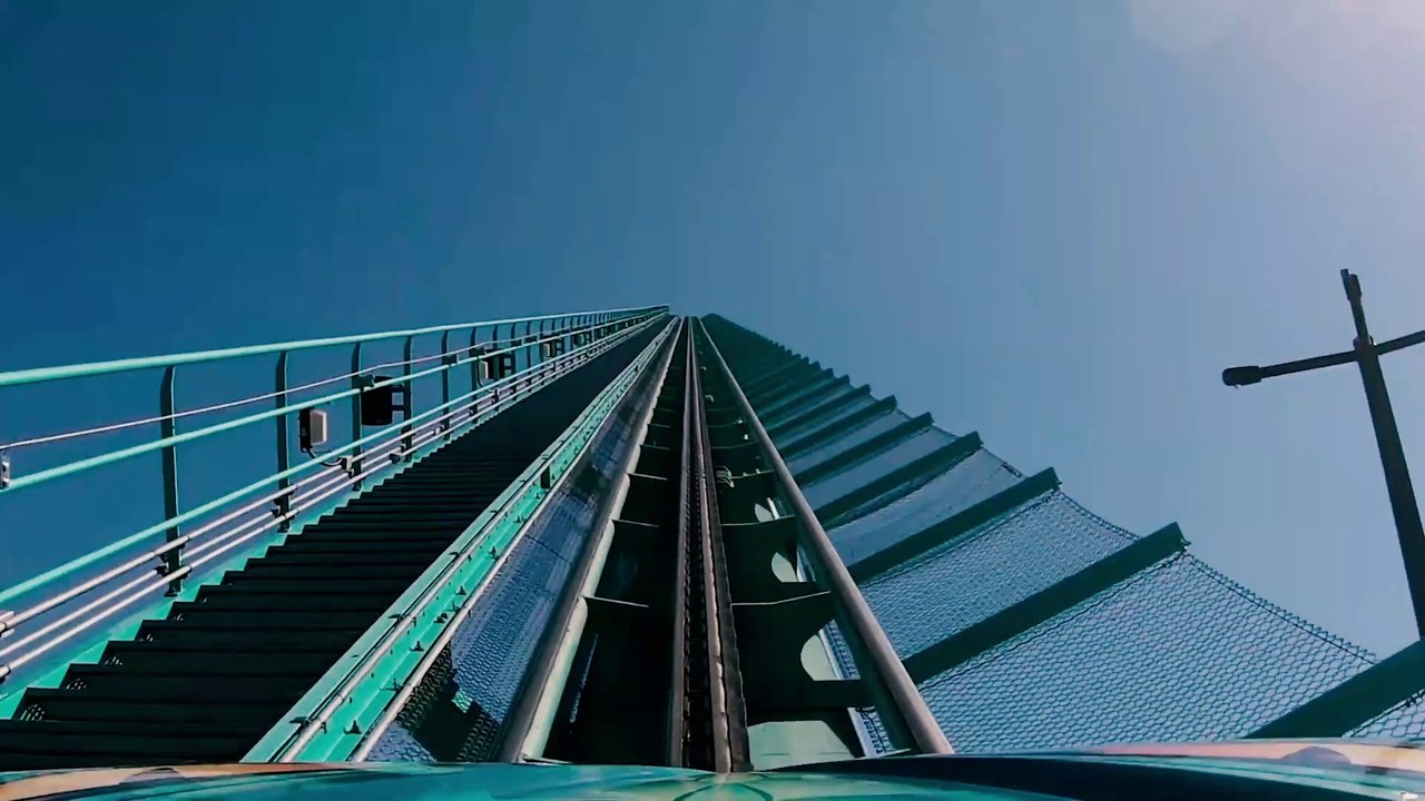 Leviathan Roller Coaster (Canada's Wonderland - Vaughan, Ontario) - Roller Coaster POV Video - Front Row