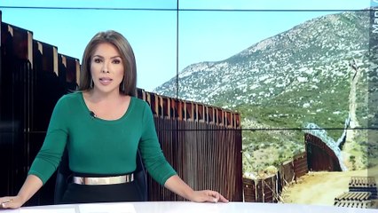 Agentes del CBP y periodistas realizaron un recorrido por el desierto para vivir la peligrosa travesía que realizan los migrantes.