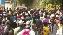 Manifestasyon fanmi lavalas ki rive devan kay ansyen prezidan Jean-Bertrand Aristide nan Taba