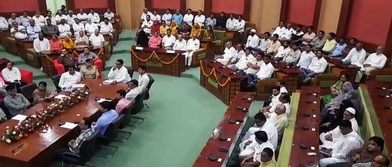 विधानसभा की तर्ज पर बने नगर परिषद सभागार का यूडीएच मंत्री ने किया उद्घाटन