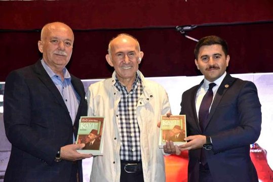 Tarihçi Ahmet Şimşirgil, Dursunbey'de FETÖ'yü anlattı: 15 Temmuz darbe girişimi eğer başarılı olsaydı Türkiye Cumhuriyeti'nin sonu olacaktı
