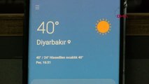 DİYARBAKIR'DA SICAKLIK 40 DERECEYİ AŞTI, SERİNLEMEK İSTEYENLER SUR DİPLERİNİ DOLDURDU