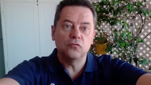 La bienvenida de Roncero a Lewan con recados incluidos