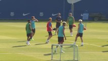 Último entrenamiento del Barça antes de volar hacia Estados Unidos
