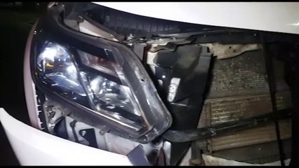 Amarok e S-10 se envolvem em acidente no centro de Cascavel