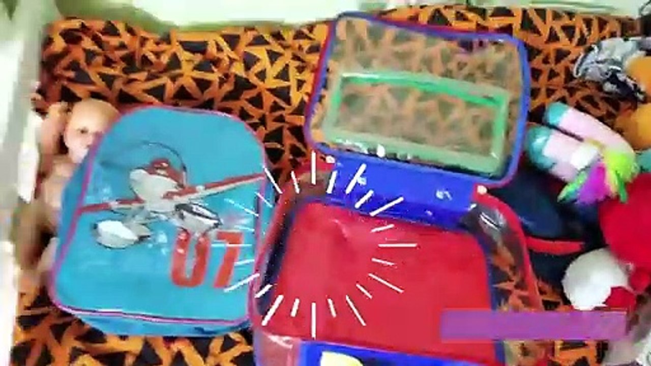 Jeux avec Ryan et Lola découvrir les couleurs_Toys and colors