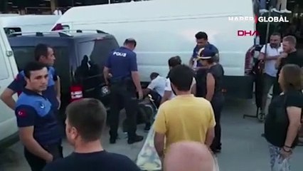 Kadınların görüntülerini çeken şüpheliyi esnaf ve çevredekiler dövdü!