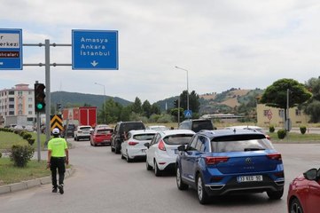 Kurban Bayramı tatili dönüşü Samsun-Ankara kara yolunda yoğunluk yaşanıyor