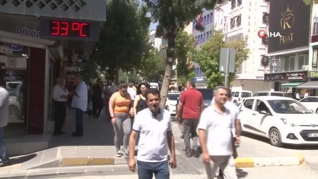 Termometreler 33 dereceyi gösterdi, sıcak hava Van'ı da etkisi altına aldı