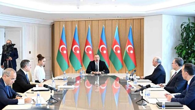 Azerbaycan Cumhurbaşkanı Aliyev, Rusya'yı Ermenistan'a baskı uygulamamakla suçladıAliyev: Ermenistan halen yükümlülüklerini yerine getirmiyor