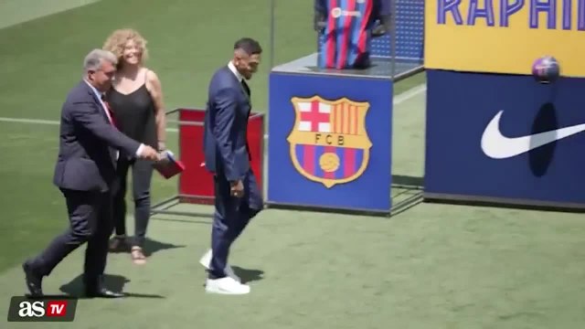 FC BARCELONA | Presentación de RAPHINHA como nuevo jugador del FC BARCELONA | Diario AS