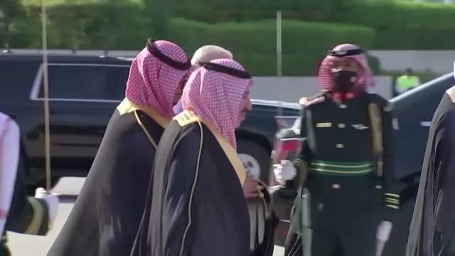 Biden se despide de Arabia Saudí y regresa a Washington tras una cumbre con líderes árabes