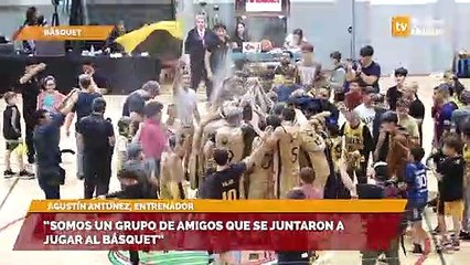“Somos un grupo de amigos que se juntaron a jugar al básquet”