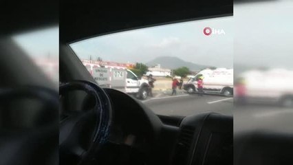 Meksika'da minibüs takla attı: 1 ölü, 17 yaralı