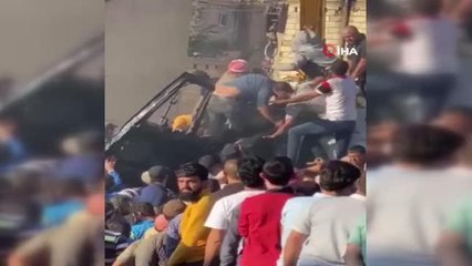 Son dakika: Lübnan'da taş yüklü kamyon araca çarptı: 7 ölü