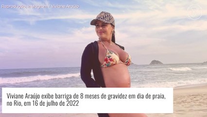 Viviane Araújo, grávida, surge de biquíni e exibe barrigão na reta final da gestação. Fotos!