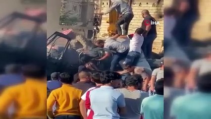 Lübnan'da taş yüklü kamyon araca çarptı: 7 ölü