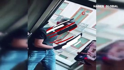 Yer İstanbul... Otel odasından yola dolar saçıp sosyal medyadan paylaştı