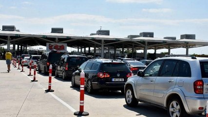 Kapıkule’de ‘gurbetçi’ rekoru; son 24 saatte 35 bin 887 kişi…