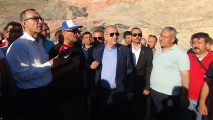 Ümit Özdağ'dan Somalı madencilere ziyaret: Buradaki direnişinizi tüm Türkiye öğrenecek