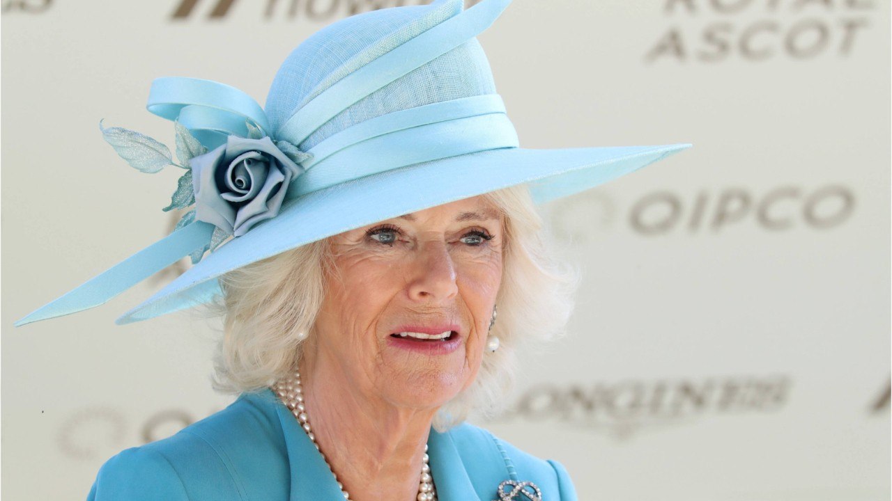 Voici :Camilla Parker Bowles a 75 ans : ce qu'elle ne pardonnera jamais au prince Harry
