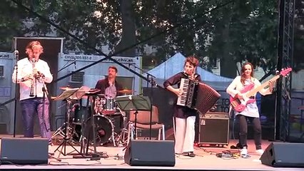 Kultur Sommer Wien  - Großmütterchen Hatz -  20. Mortarapark