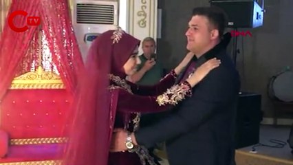 Konya'da yeni evlenen çift düğünlerine 1 buçuk yaşındaki oğullarıyla katıldılar