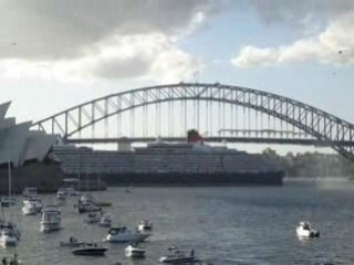 QE2 08