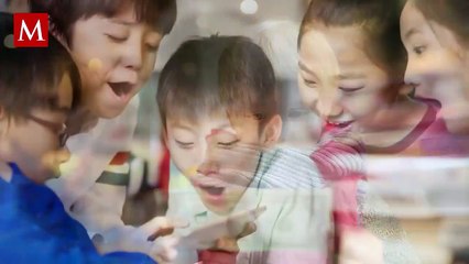 Niño reparte los ahorros de sus papás a compañeros de escuela en Argentina