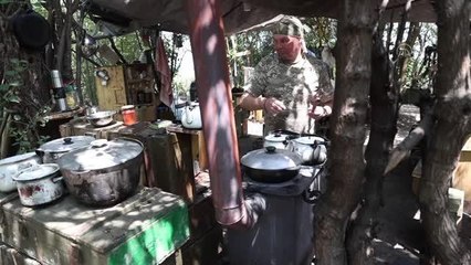 Ukrayna'da savaştan önce şoförlük yapan Valodya, cephede gönüllü aşçı oldu