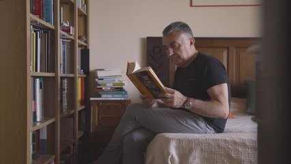 En la biblioteca de Manuel Vilas