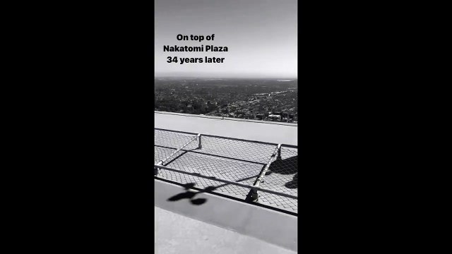 Bruce Willis Returns to Nakatomi Plaza 34 Years After Filming ‘Die Hard’