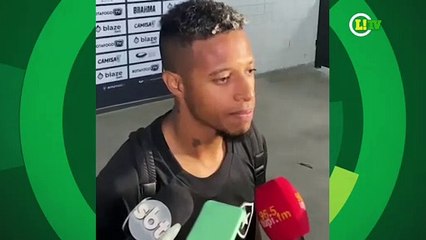 Tchê Tchê,  lateral-direito do Botafogo.