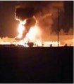 بالفيديو.. اندلاع حريق ضخم في مصفاة للنفط بالعراق
