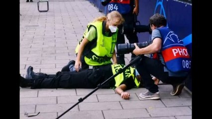 Ronaldo ısınma sırasında kadın görevliyi bayılttı