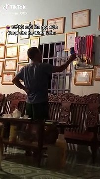 Có con gái là tuyển thủ quốc gia, ông bố mỗi lần gọi điện cho họ hàng đều khoe HCV: Đấy, thấy gì không